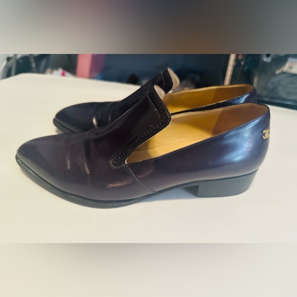 Chanel Mocassins Glazed Calf Skin Loafers /Dark Purple Size 37.5 - Picture 2 of 9